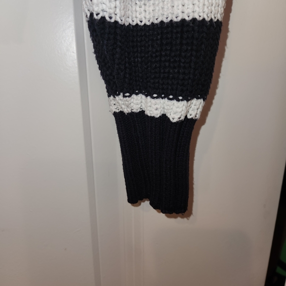 Adyson Parker Black/White Stripe 3 Button Collared Sweater Size S Drop Shoulder - Picture 4 of 10